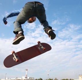 X Leisure skateboarding