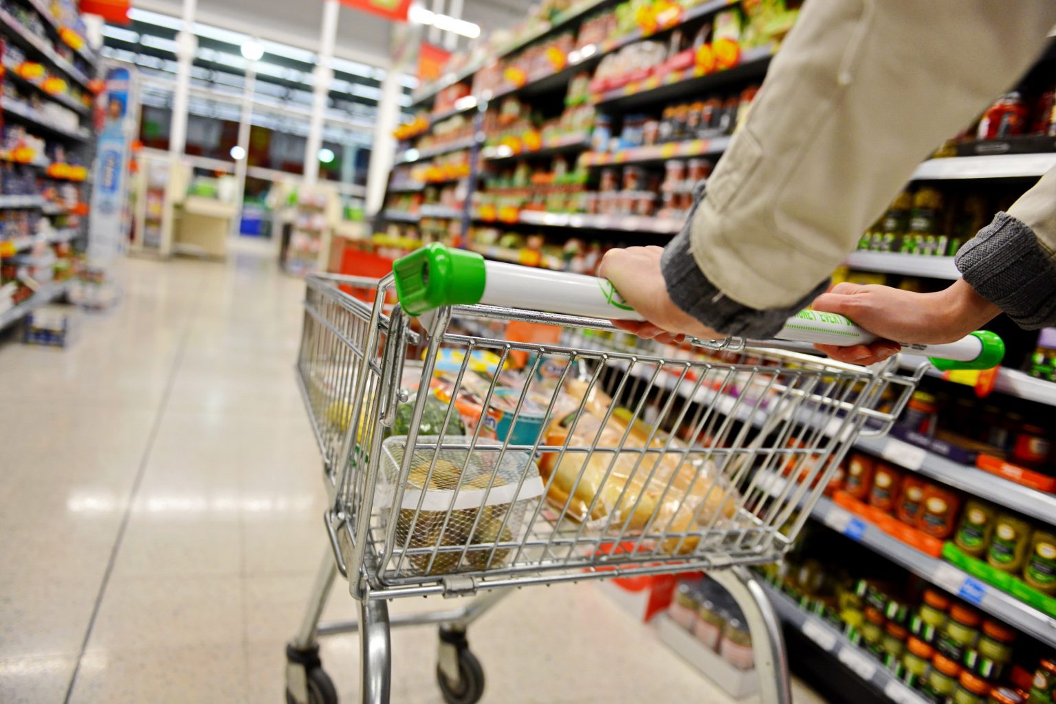 UK grocery price inflation hits new record
