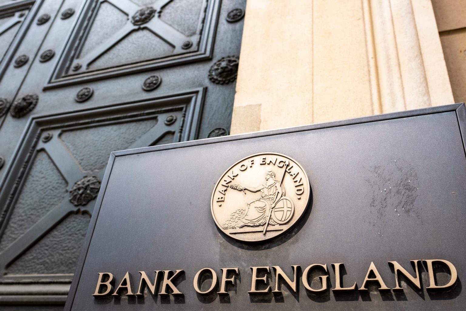 UK interest rates rise to 3% as Bank of England warns of long recession