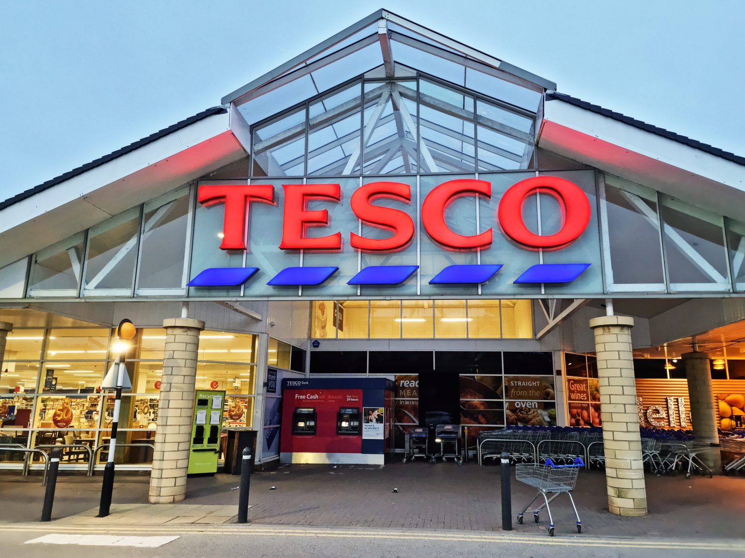Early signs’ that food inflation is easing, says Tesco Tesco maintains profit forecast after rise in Christmas sales