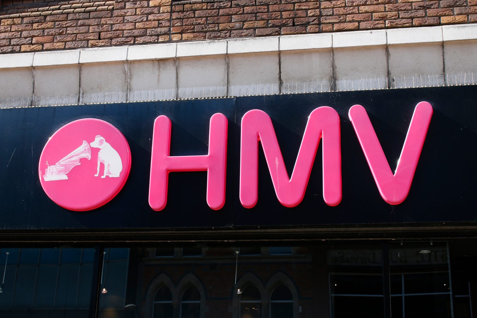 HMV to reopen Oxford Street store