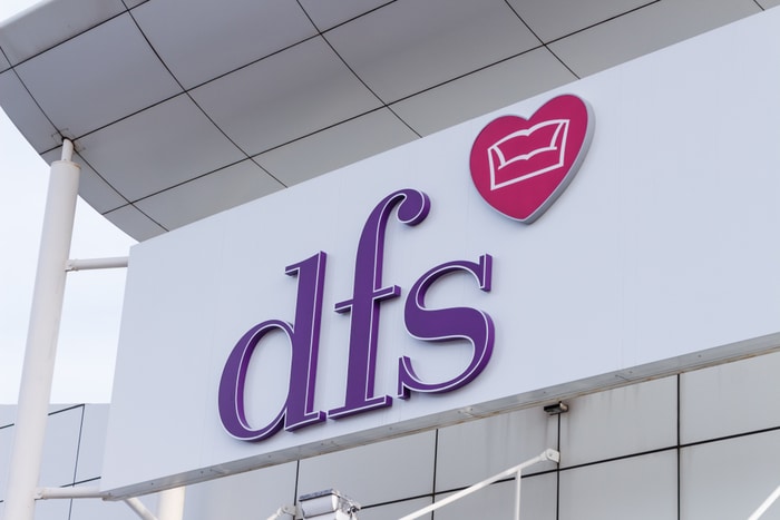DFS Reports Significant Losses Amid Interest Rate Increases and Shipping Delays