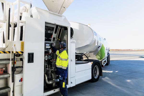 Aviation Industry Pushes for Swift Government Action on SAF Production