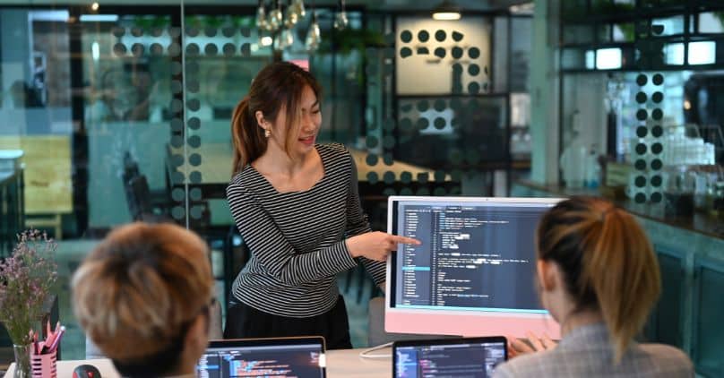 Explore Free AI Learning Opportunities for 2024