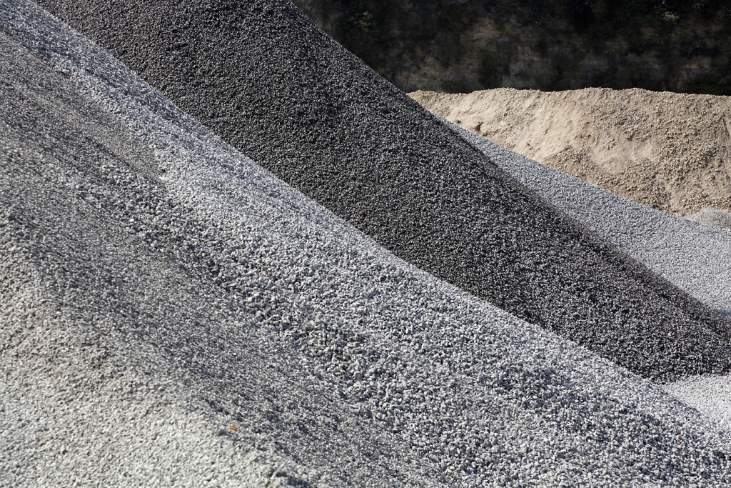 Fluctuating Trends in Heavy Materials Market