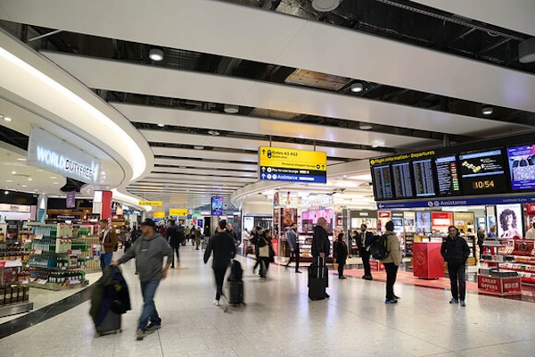 Heathrow Criticises Government Policies Amid Anticipated Record Year