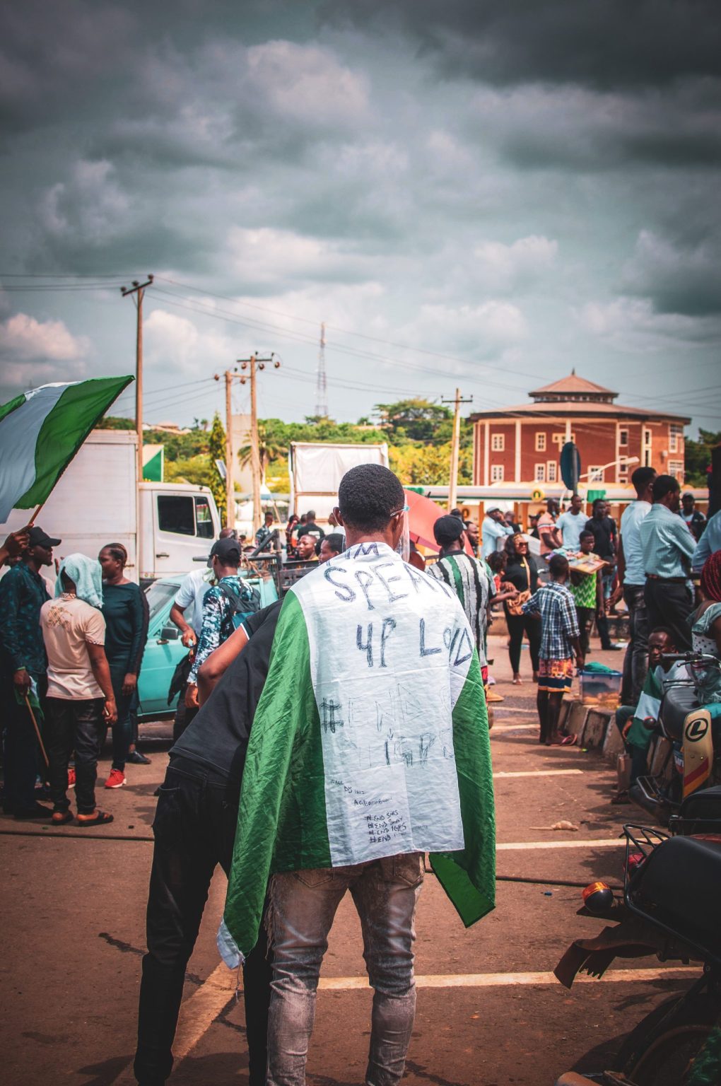 Shell Seeks Two-Year Delay in Nigeria Pollution Case