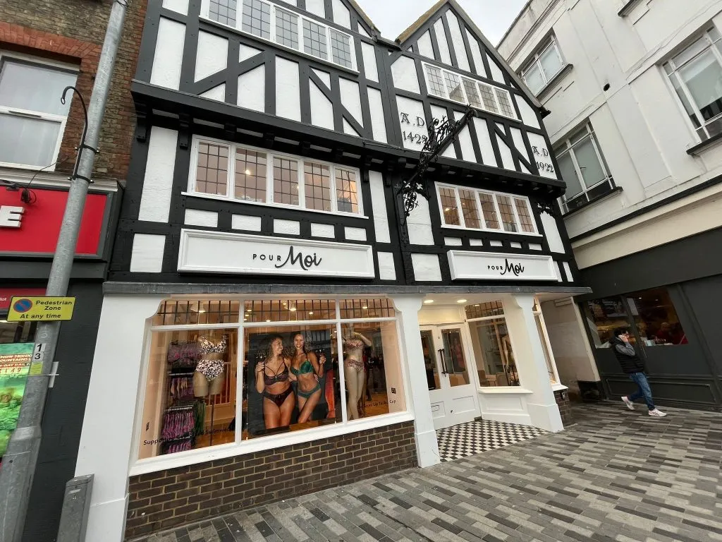 New Pour Moi Retail Presence in Kingston Upon Thames