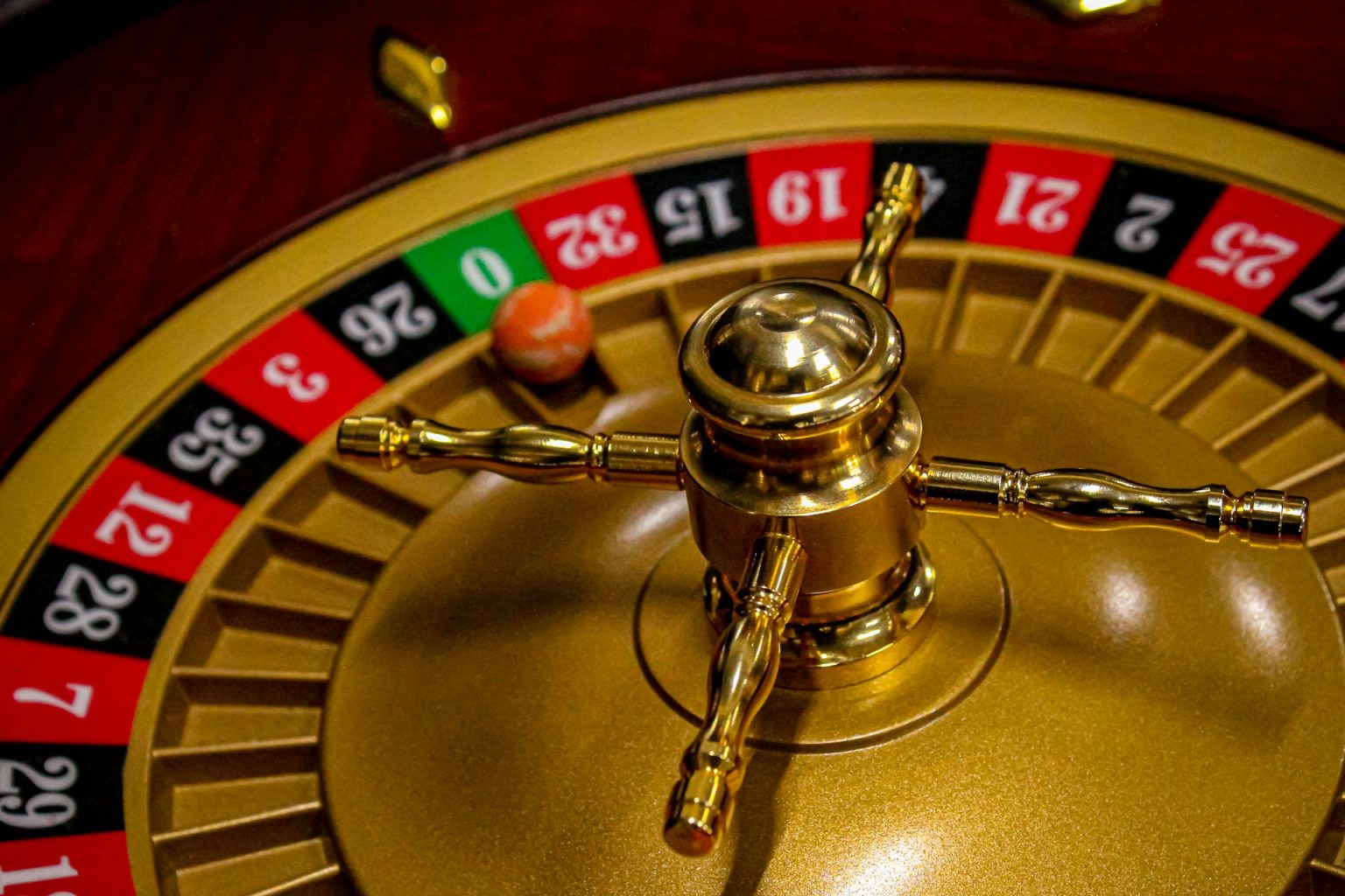 Risk Management in the Casino Sector: A Model for High-Volume Digital Platforms