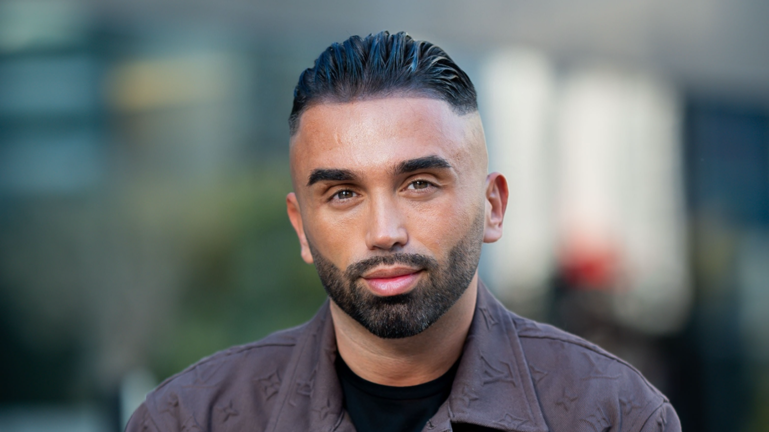 The Strategy Behind Gurhan Kiziloz’s $1.7B Net Worth Gurhan Kiziloz