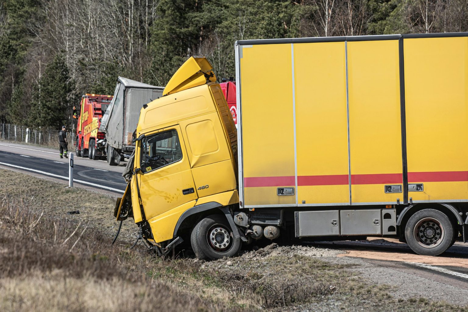 Settling After A Truck Accident – Know All The Details Truck Accident